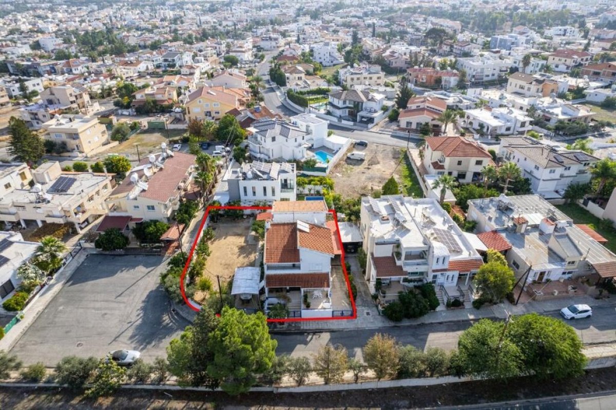 238m2 Villa in Nicosia, Cyprus No. 37914