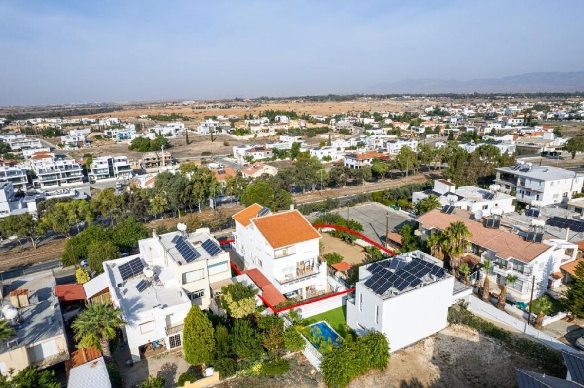 238m2 Villa in Nicosia, Cyprus No. 37914