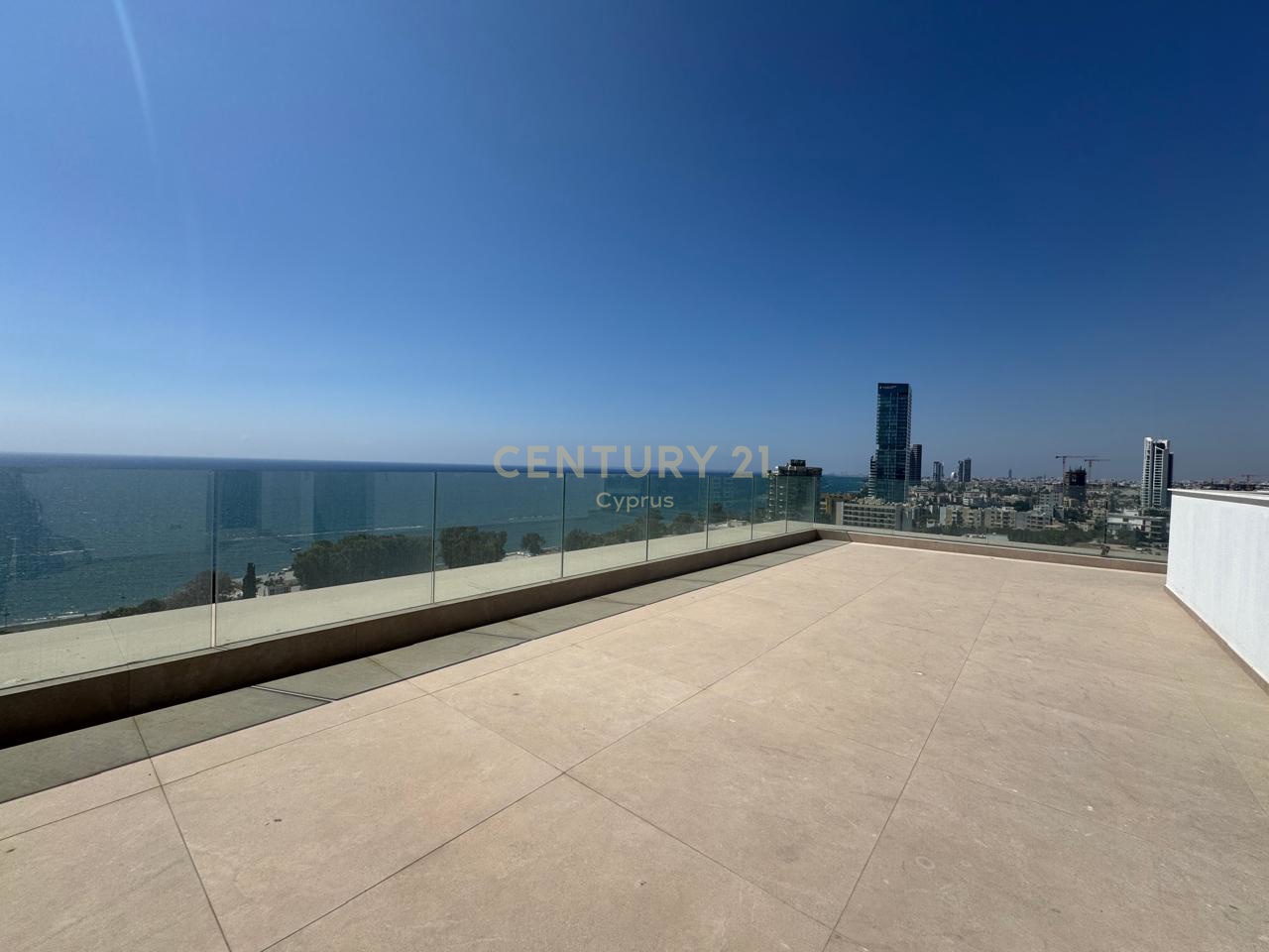 3 bedrooms Penthouse in Agios Tychonas, Limassol, Cyprus No. 55888