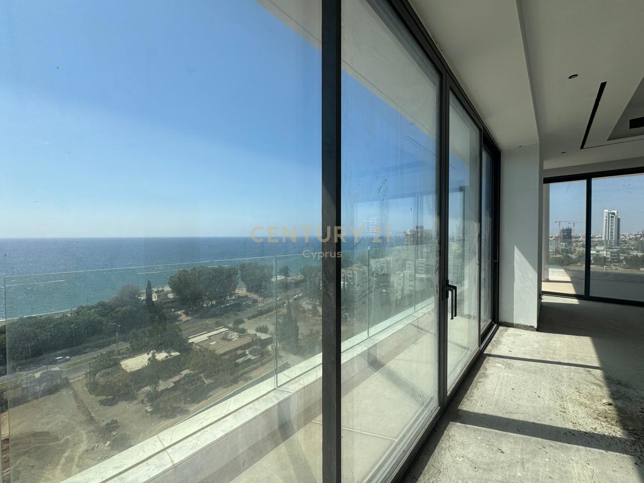 3 bedrooms Penthouse in Agios Tychonas, Limassol, Cyprus No. 55888