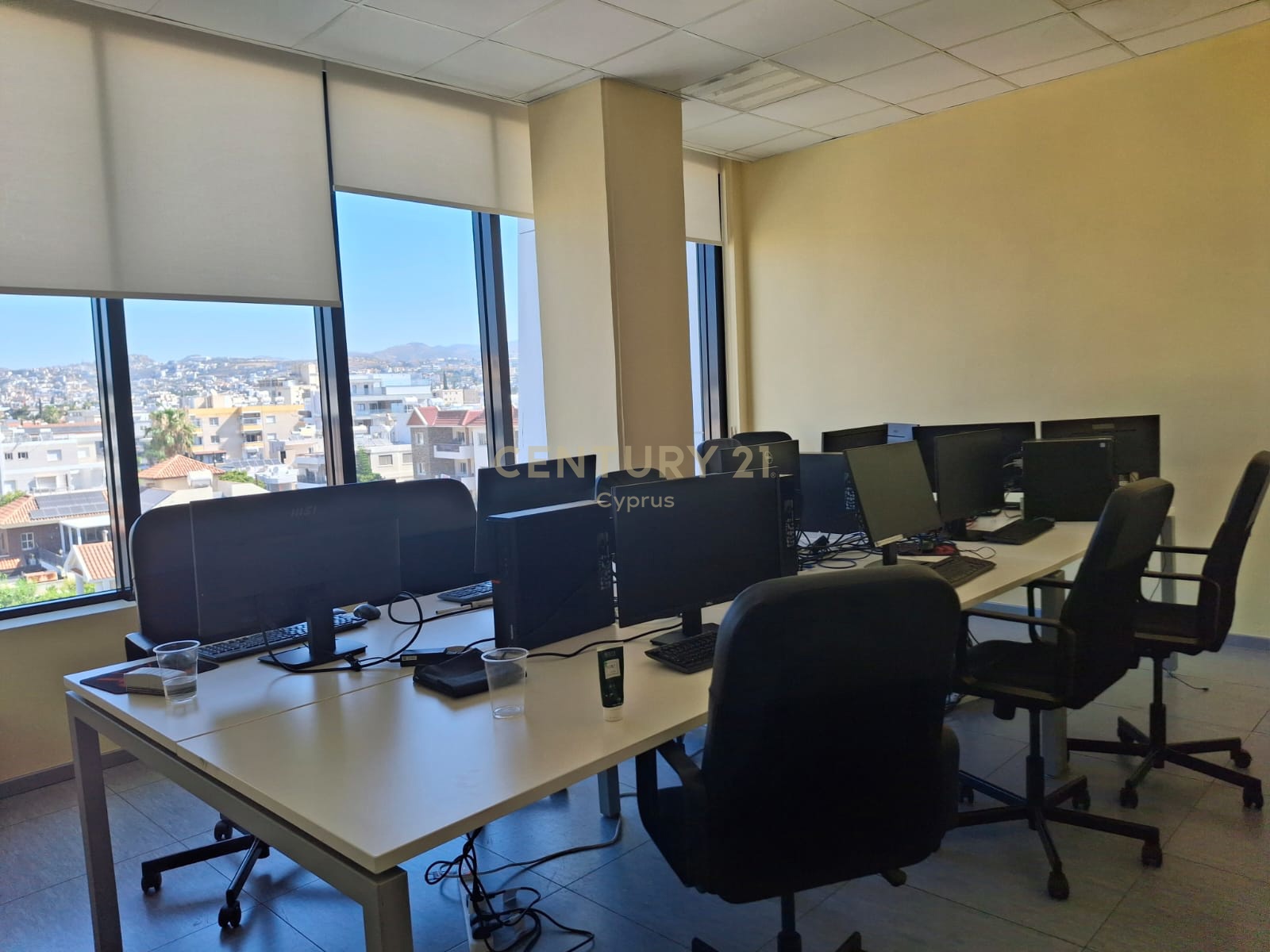 320m2 Oficina en Mesa Geitonia, Limassol, Chipre No. 54121