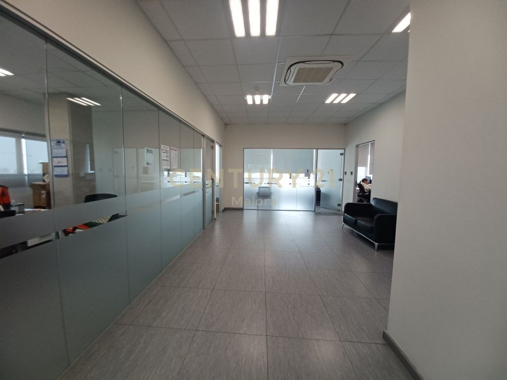 320m2 Oficina en Mesa Geitonia, Limassol, Chipre No. 54121