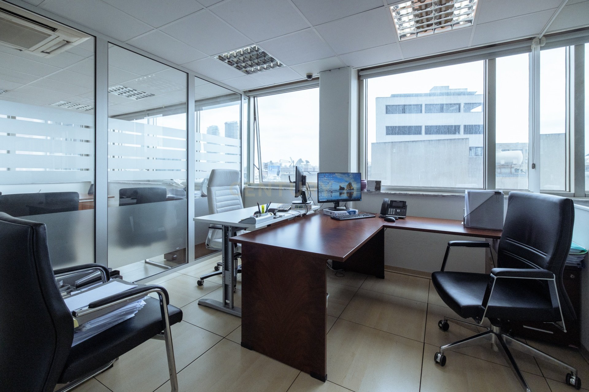 800m2 Local comercial en Limassol, Chipre No. 54120