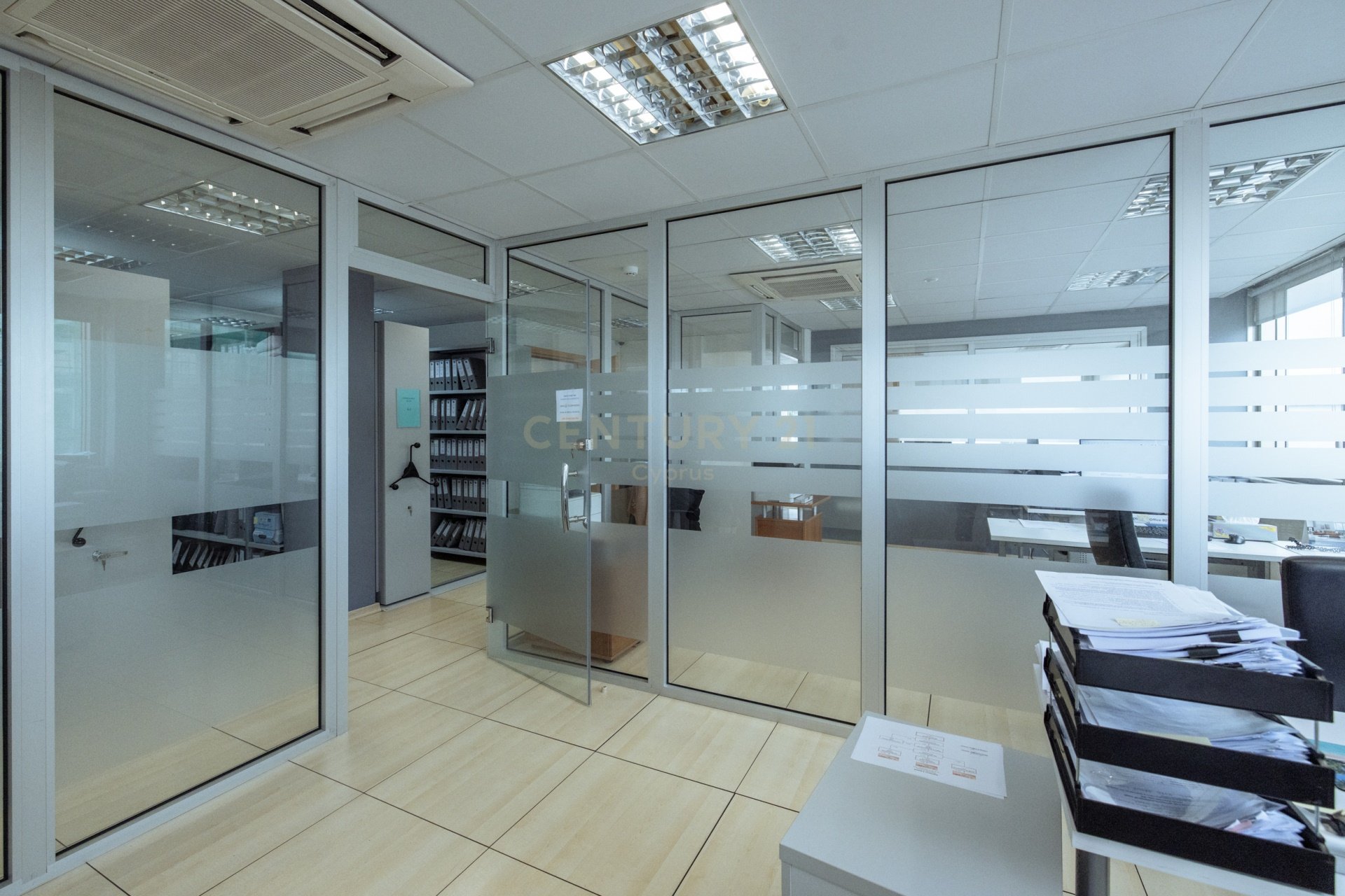 800m2 Local comercial en Limassol, Chipre No. 54120