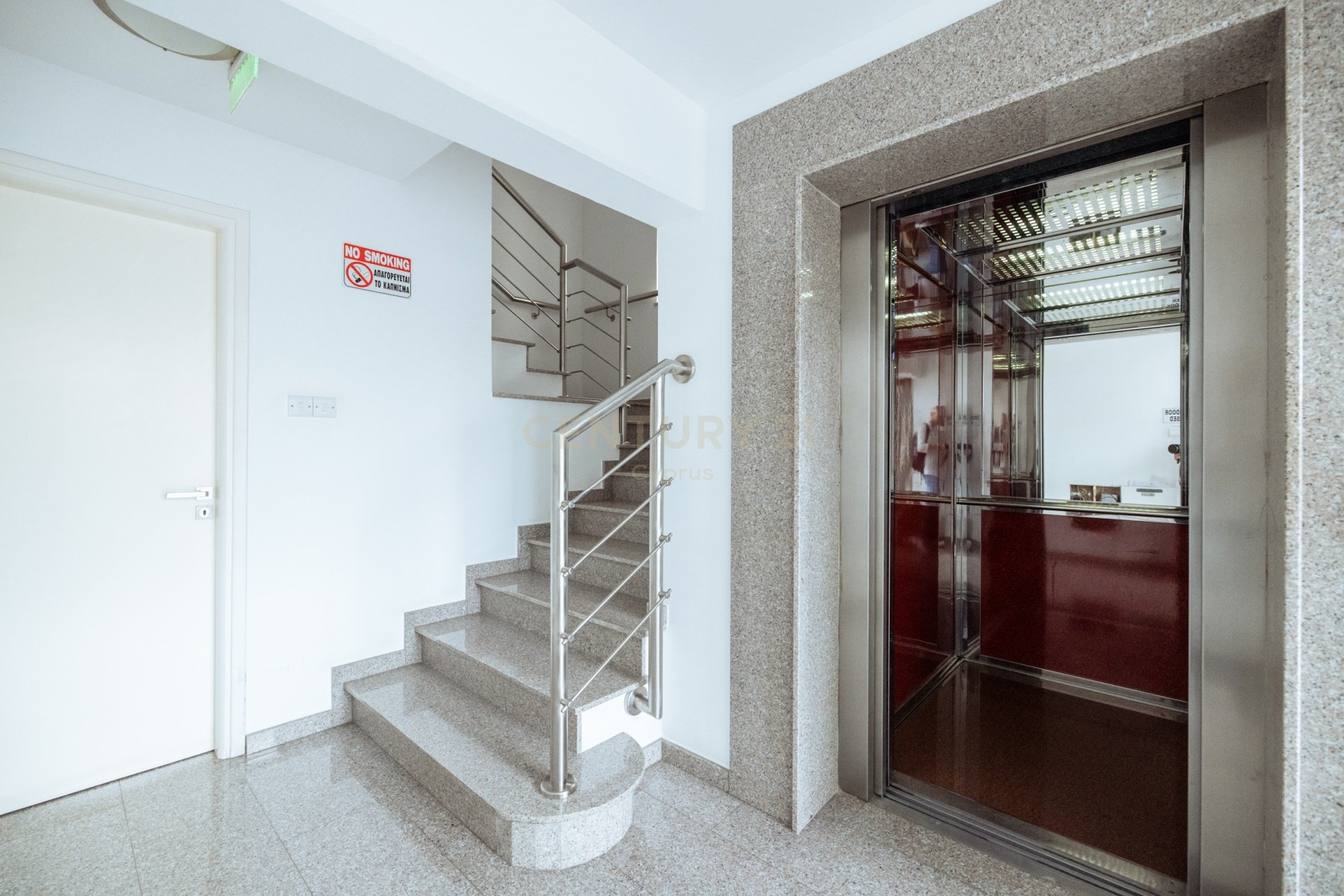 800m2 Local comercial en Limassol, Chipre No. 54120