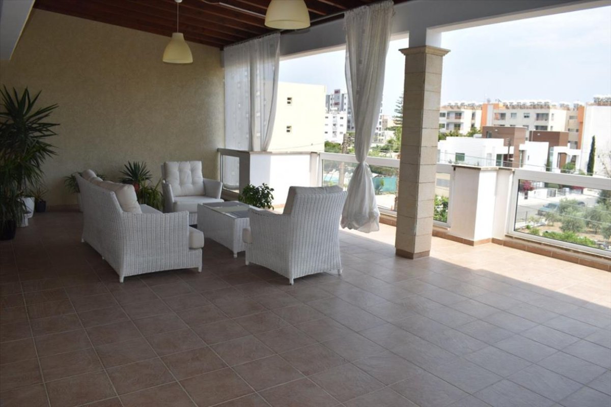3 bedrooms Apartment in Limassol, Cyprus No. 38340