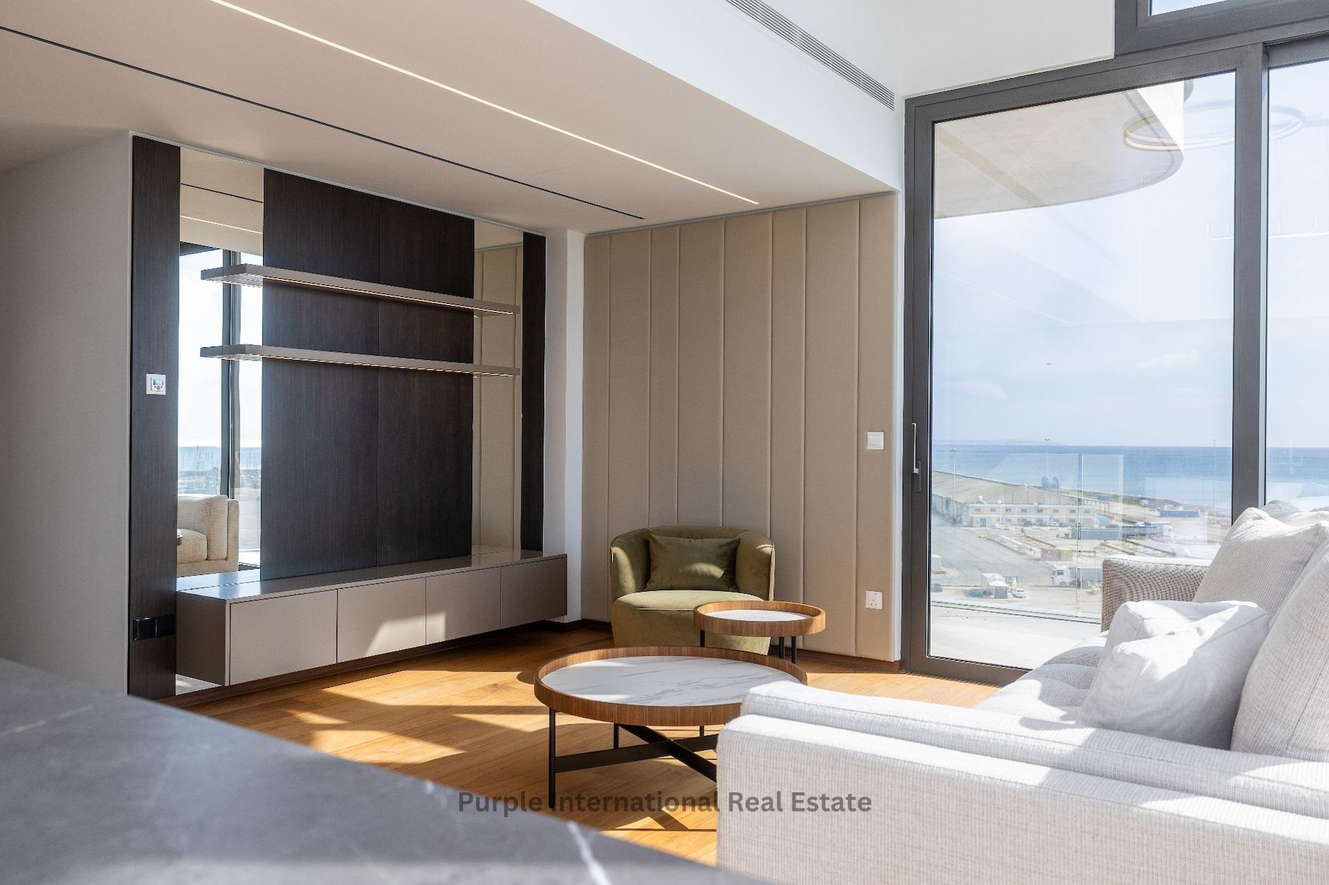 3 bedrooms Apartment in Larnaca, Larnaka, Cyprus No. 8439