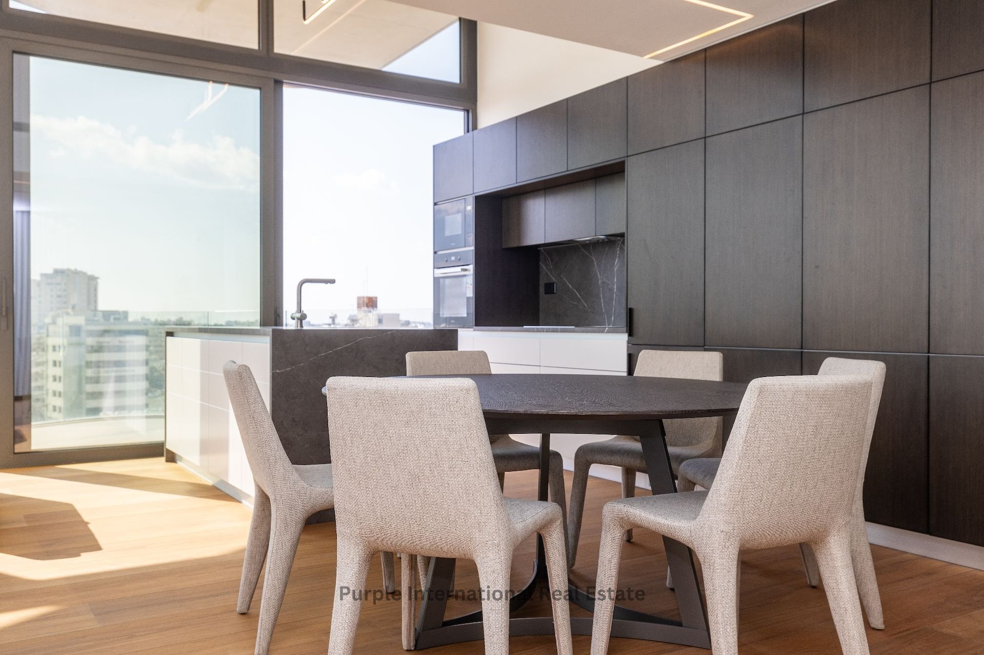 3 bedrooms Apartment in Larnaca, Larnaka, Cyprus No. 8439