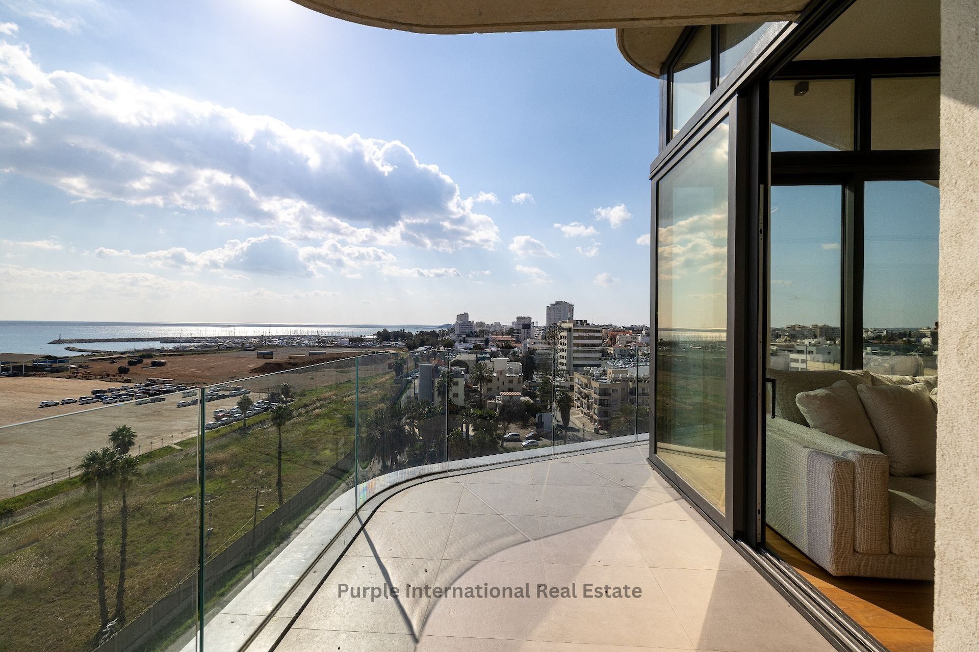3 bedrooms Apartment in Larnaca, Larnaka, Cyprus No. 8439