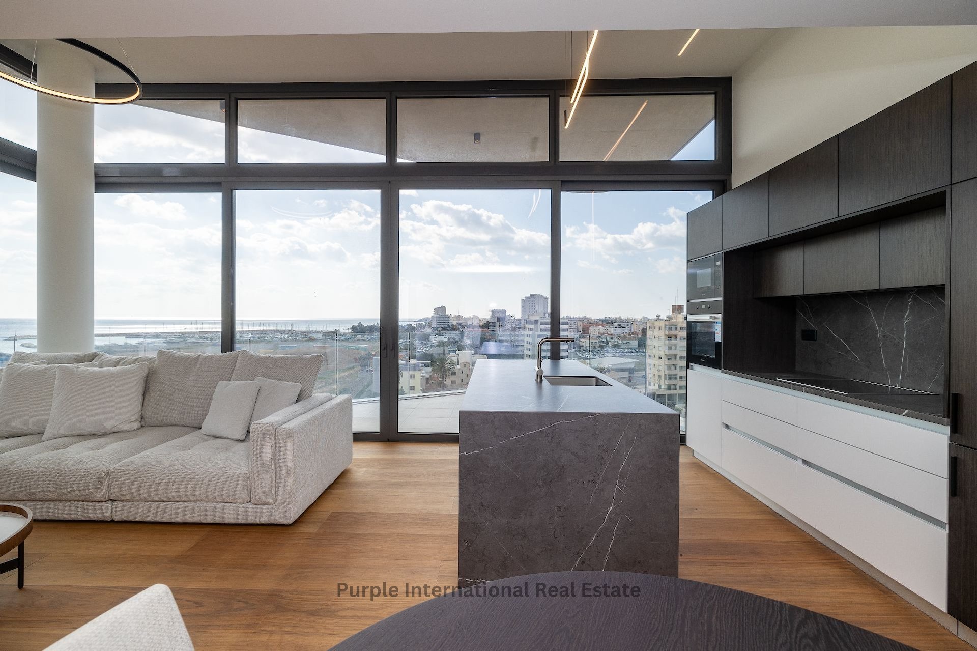 3 bedrooms Apartment in Larnaca, Larnaka, Cyprus No. 8439