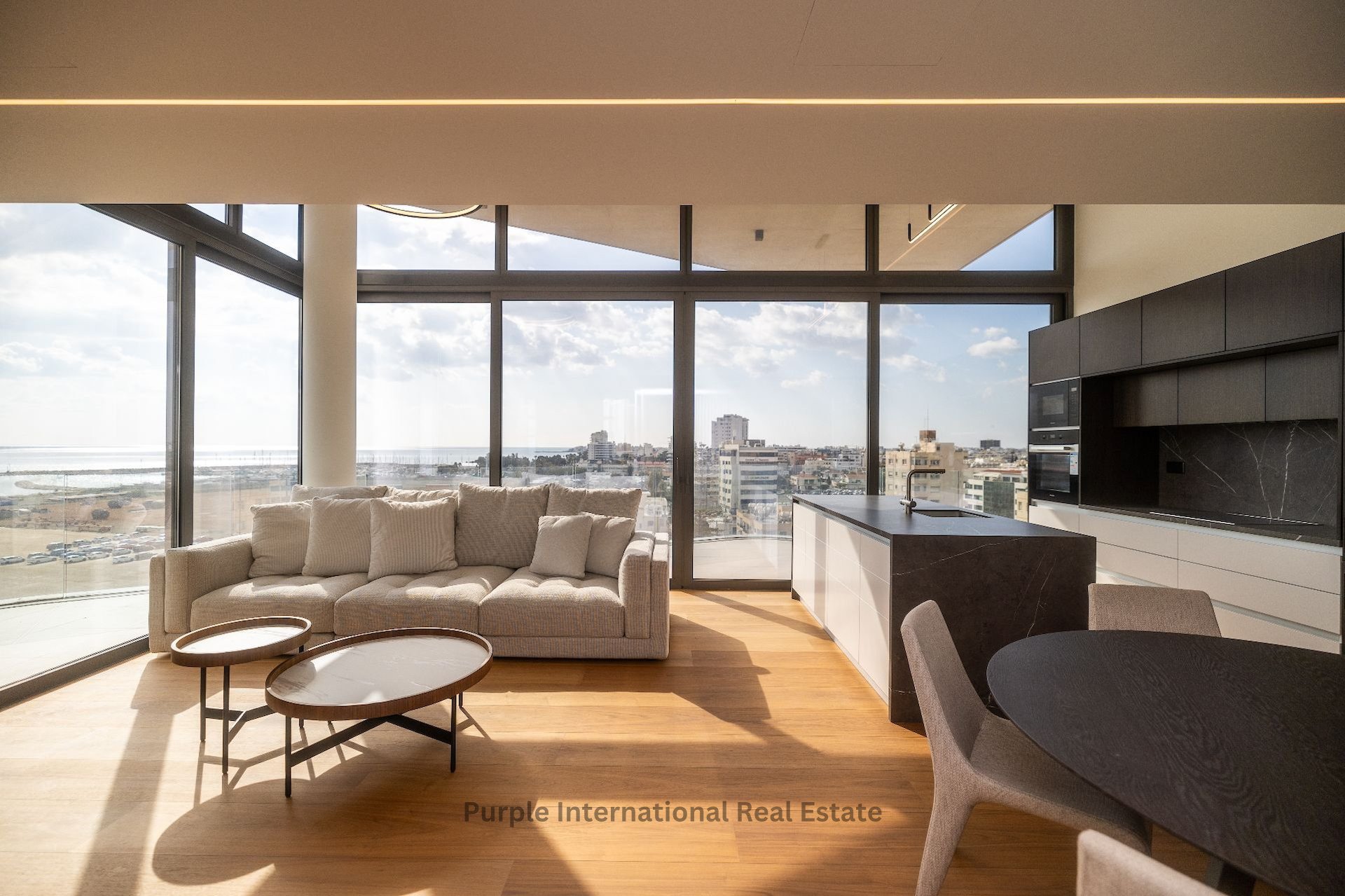 3 bedrooms Apartment in Larnaca, Larnaka, Cyprus No. 8439