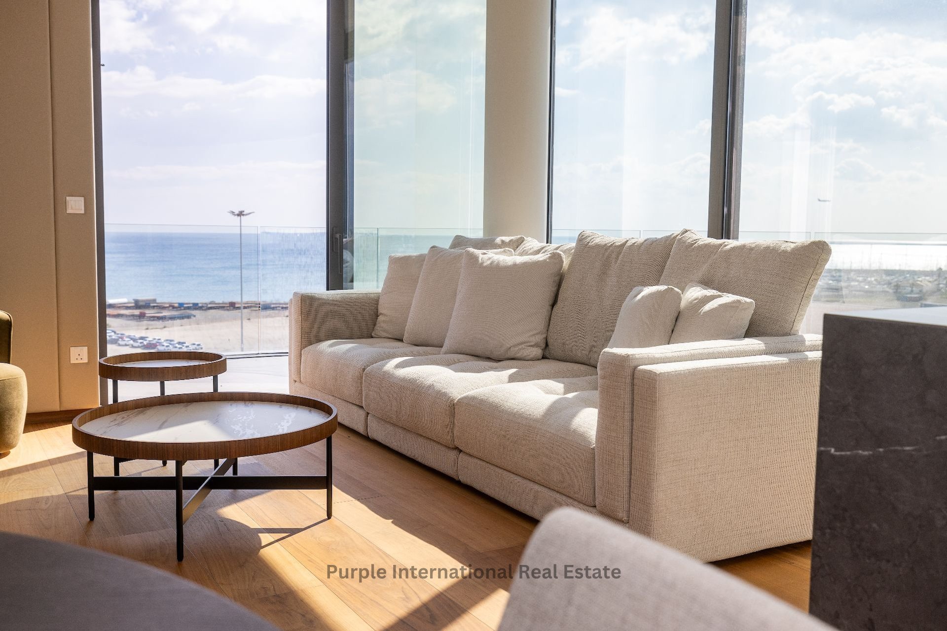 3 bedrooms Apartment in Larnaca, Larnaka, Cyprus No. 8439