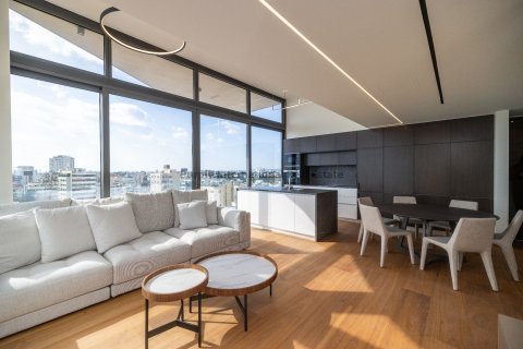 3 dormitorios Apartamento en Larnaca, Larnaka, Chipre No. 8439