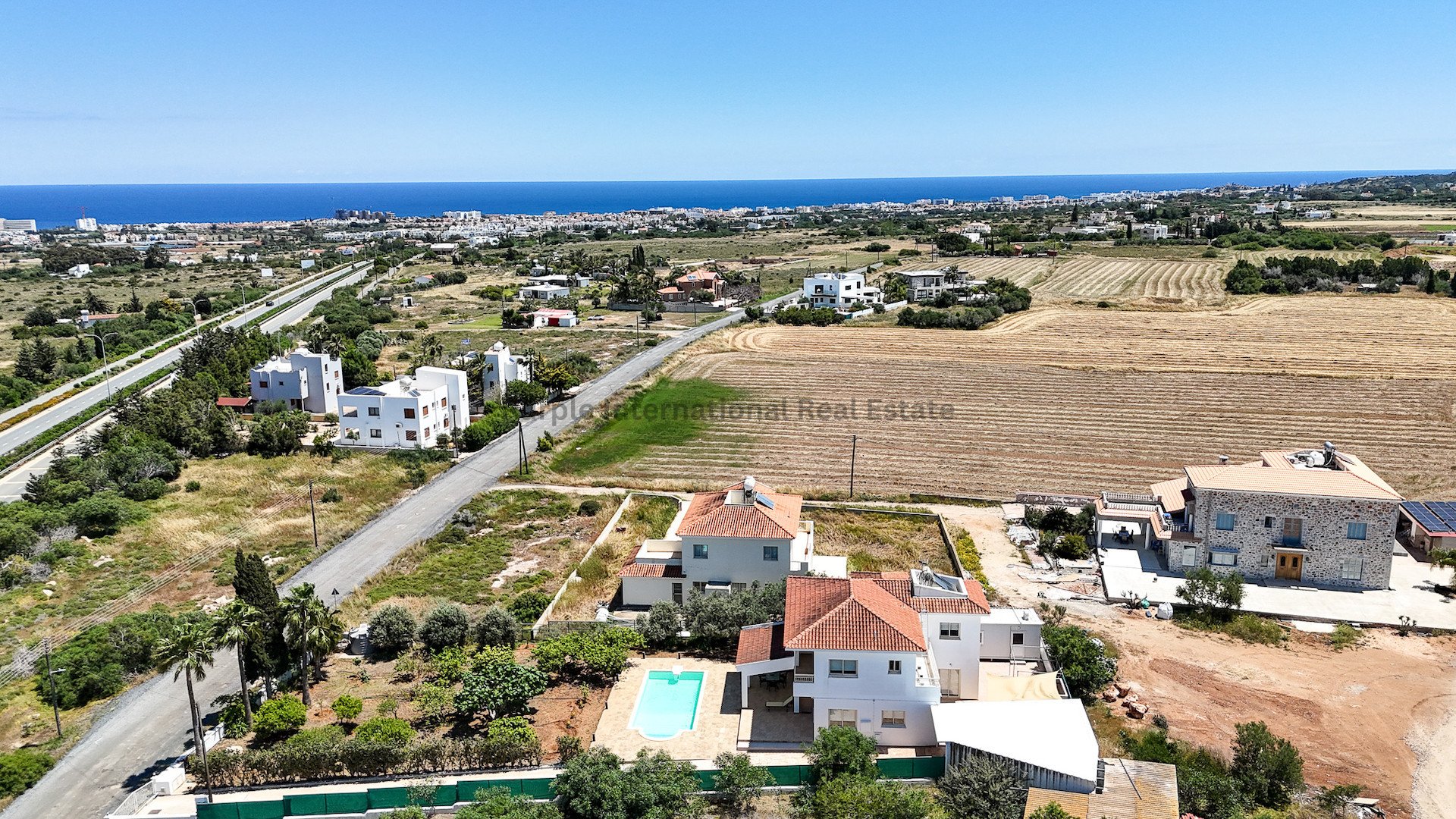 4 bedrooms Villa in Paralimni, Ammochostos, Cyprus No. 36613
