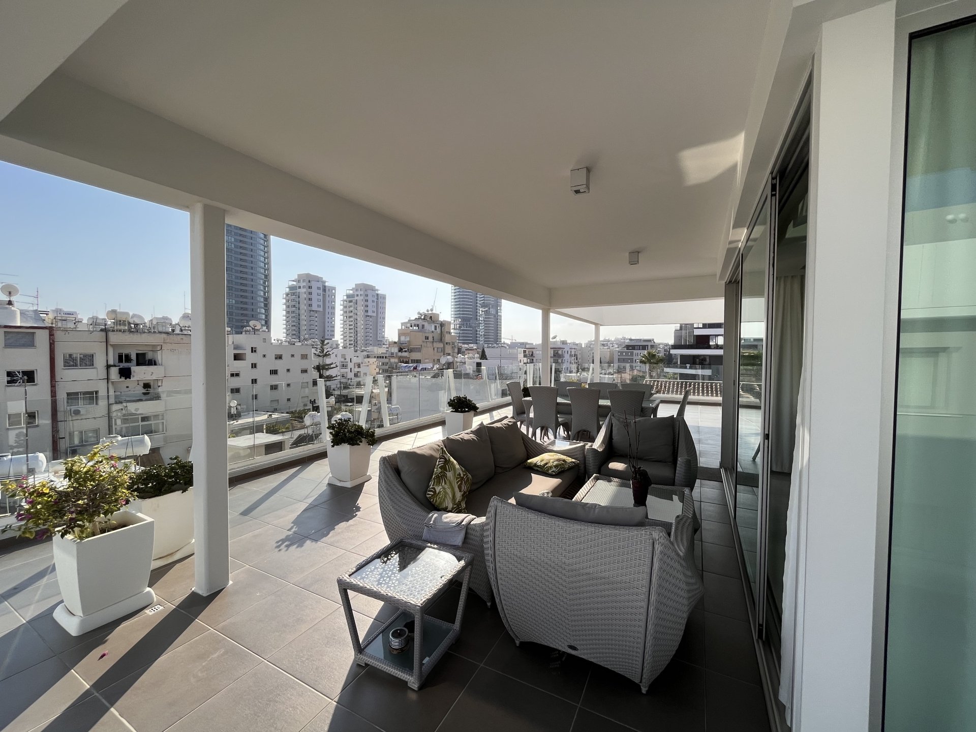 3 bedrooms Penthouse in Limassol, Cyprus No. 6909