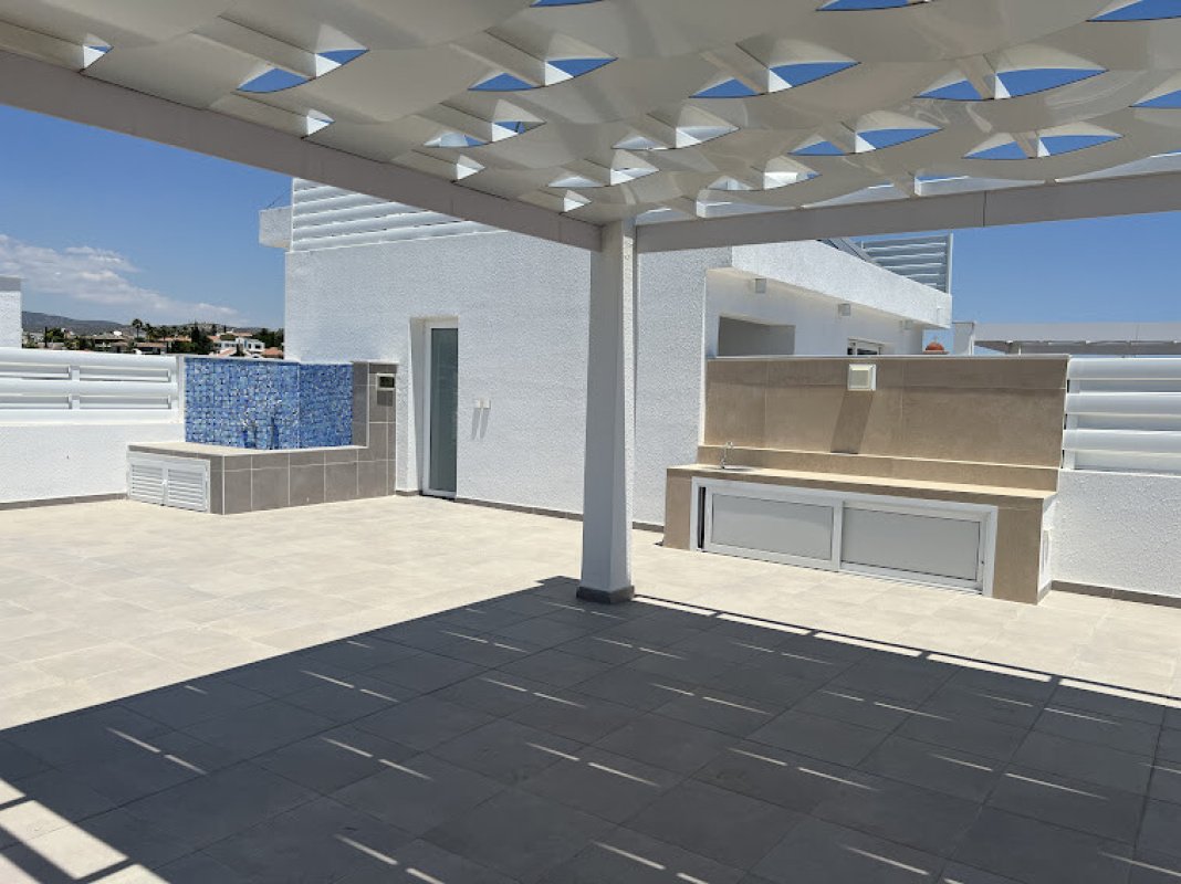 3 rooms Apartment in Larnaca, Larnaka, Cyprus No. 38948
