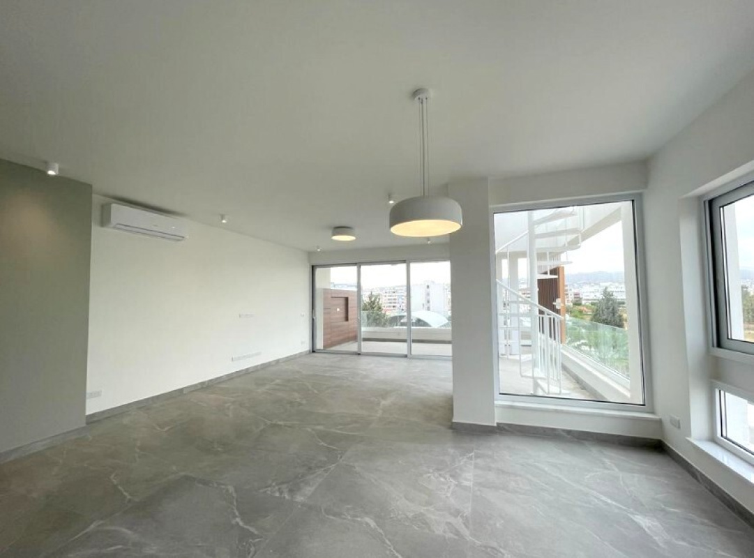 4 rooms Apartment in Nicosia, Cyprus No. 38944