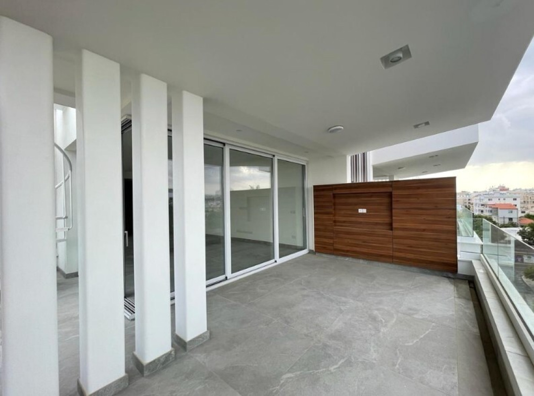 4 rooms Apartment in Nicosia, Cyprus No. 38944