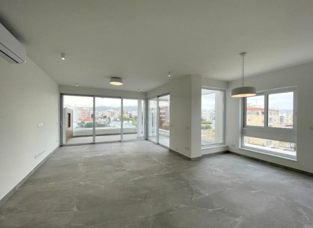 4 rooms Apartment in Nicosia, Cyprus No. 38944