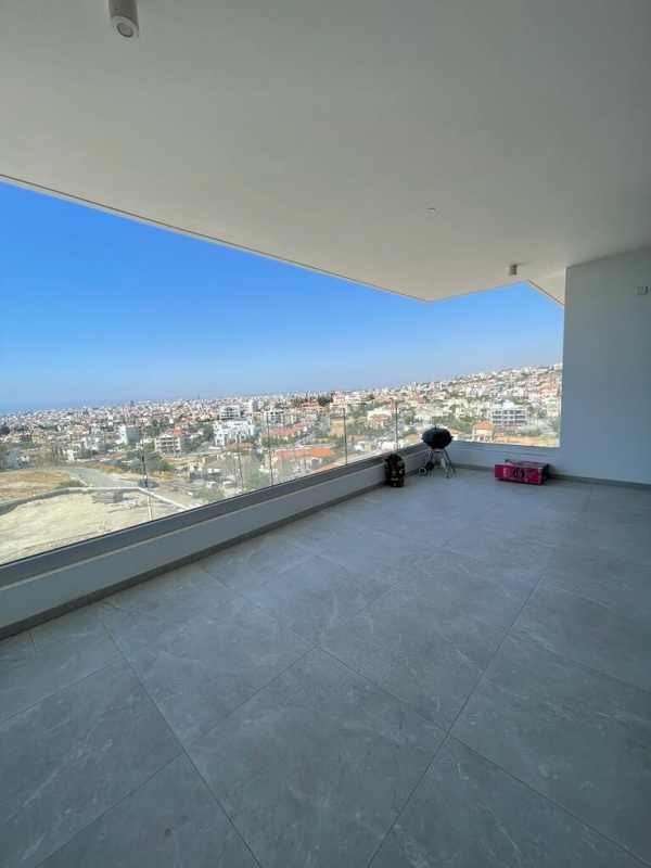 4 rooms Apartment in Limassol, Cyprus No. 38943