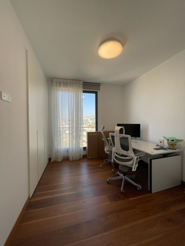 4 rooms Apartment in Limassol, Cyprus No. 38943