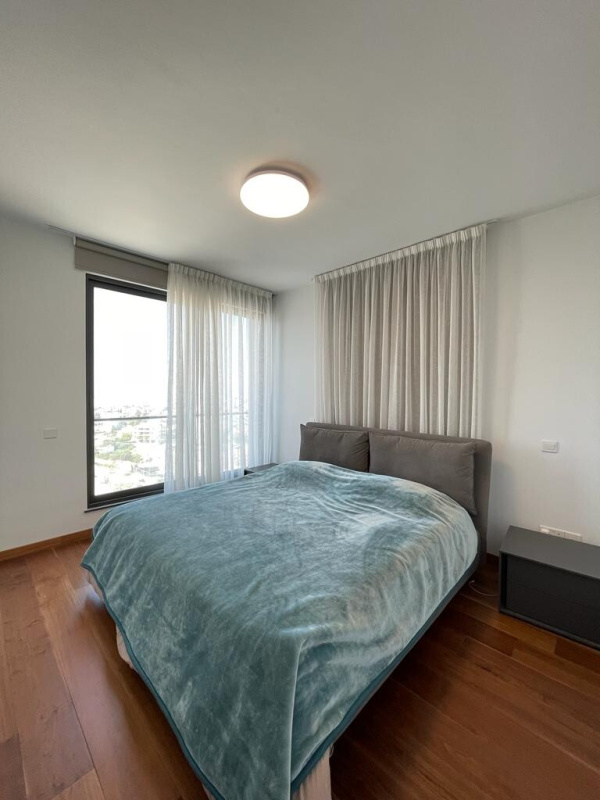 4 rooms Apartment in Limassol, Cyprus No. 38943