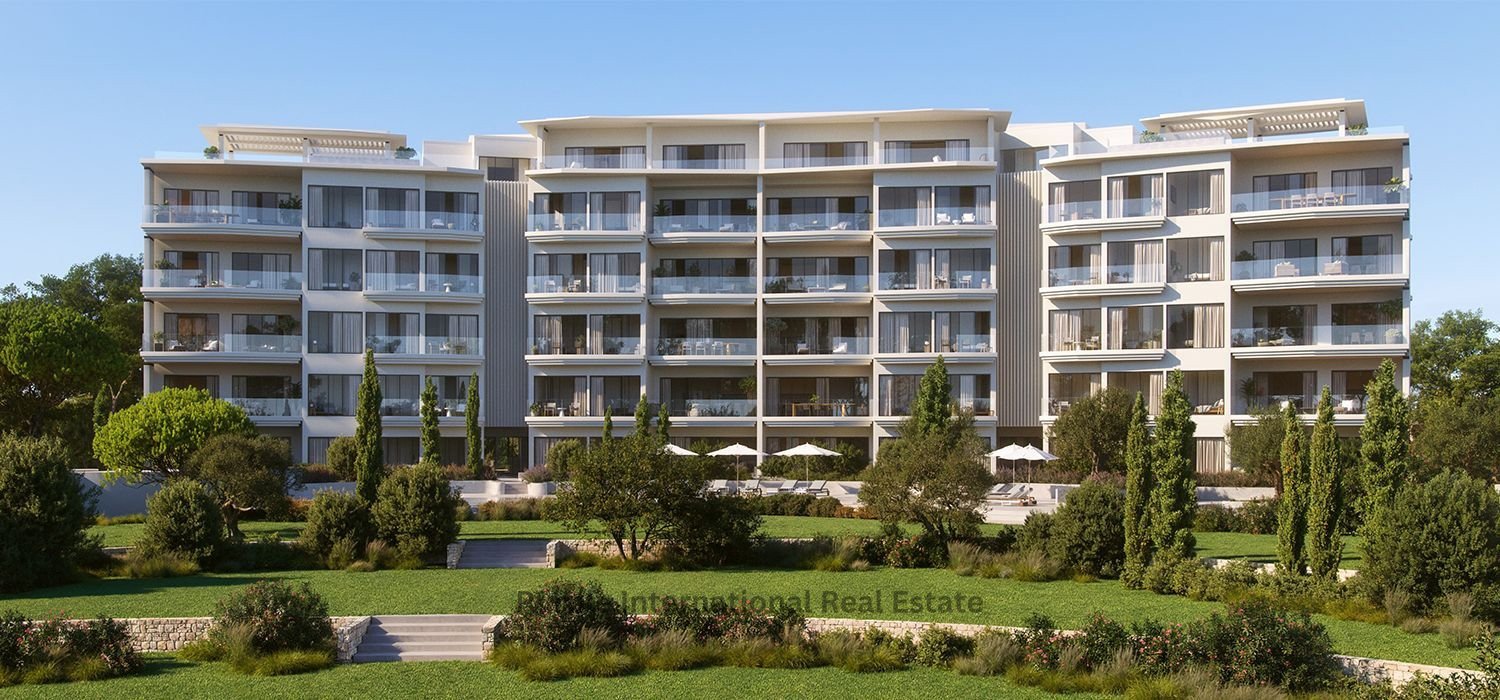 3 bedrooms Apartment in Tserkezoi, Limassol, Cyprus No. 35995
