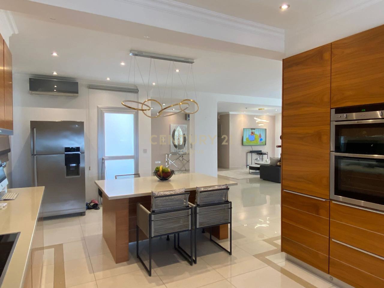 6 chambres Villa à Mesa Geitonia, Limassol, Chypre No. 56127