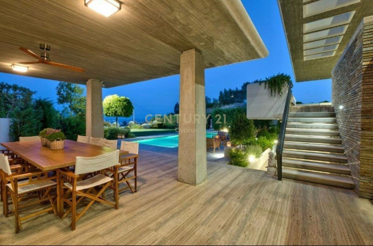 6 chambres Villa à Mesa Geitonia, Limassol, Chypre No. 56127