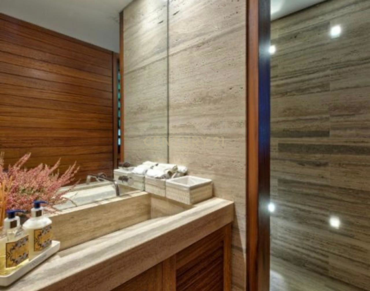 6 chambres Villa à Mesa Geitonia, Limassol, Chypre No. 56127