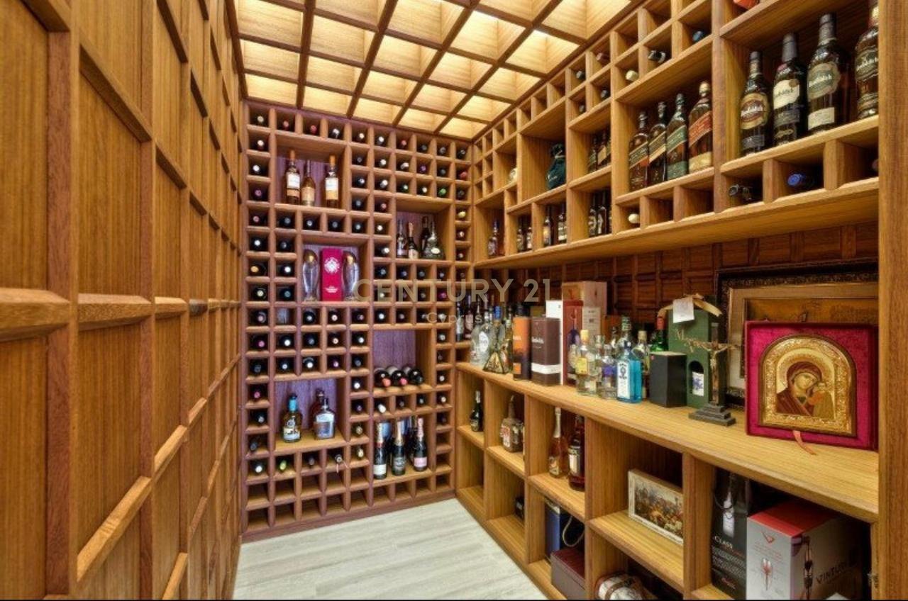 6 chambres Villa à Mesa Geitonia, Limassol, Chypre No. 56127