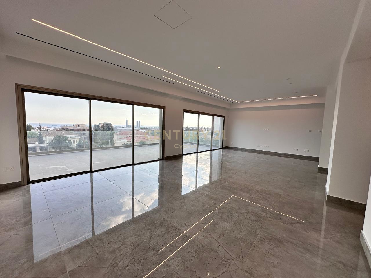 5 chambres Villa à Germasogeia, Limassol, Chypre No. 56128