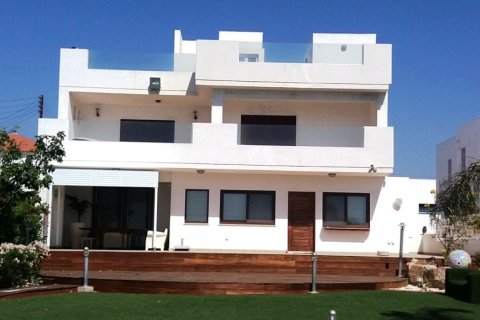 Studio Villa in Larnaca, Larnaka, Cyprus No. 38279