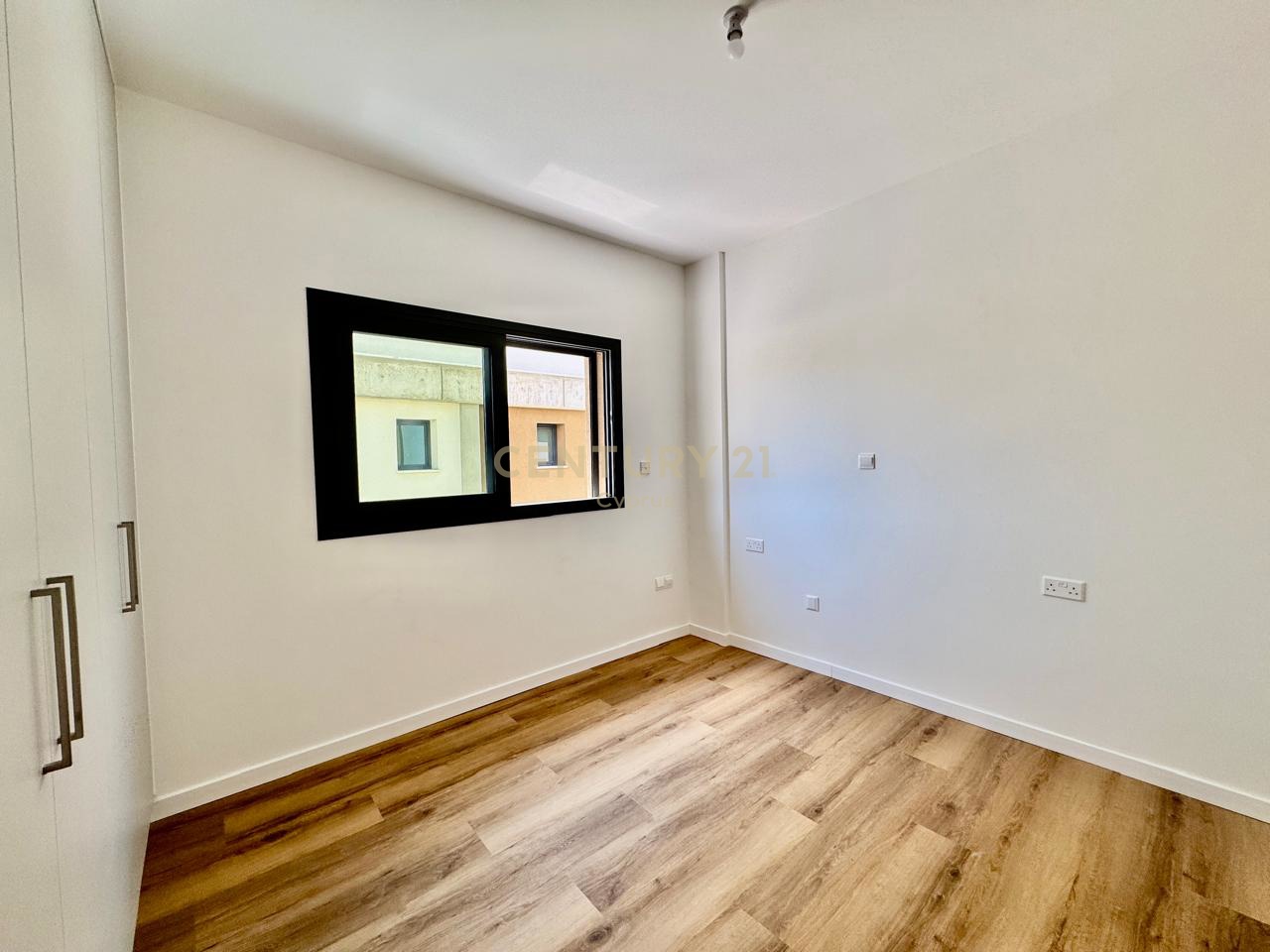 3 bedrooms Penthouse in Limassol, Cyprus No. 55426