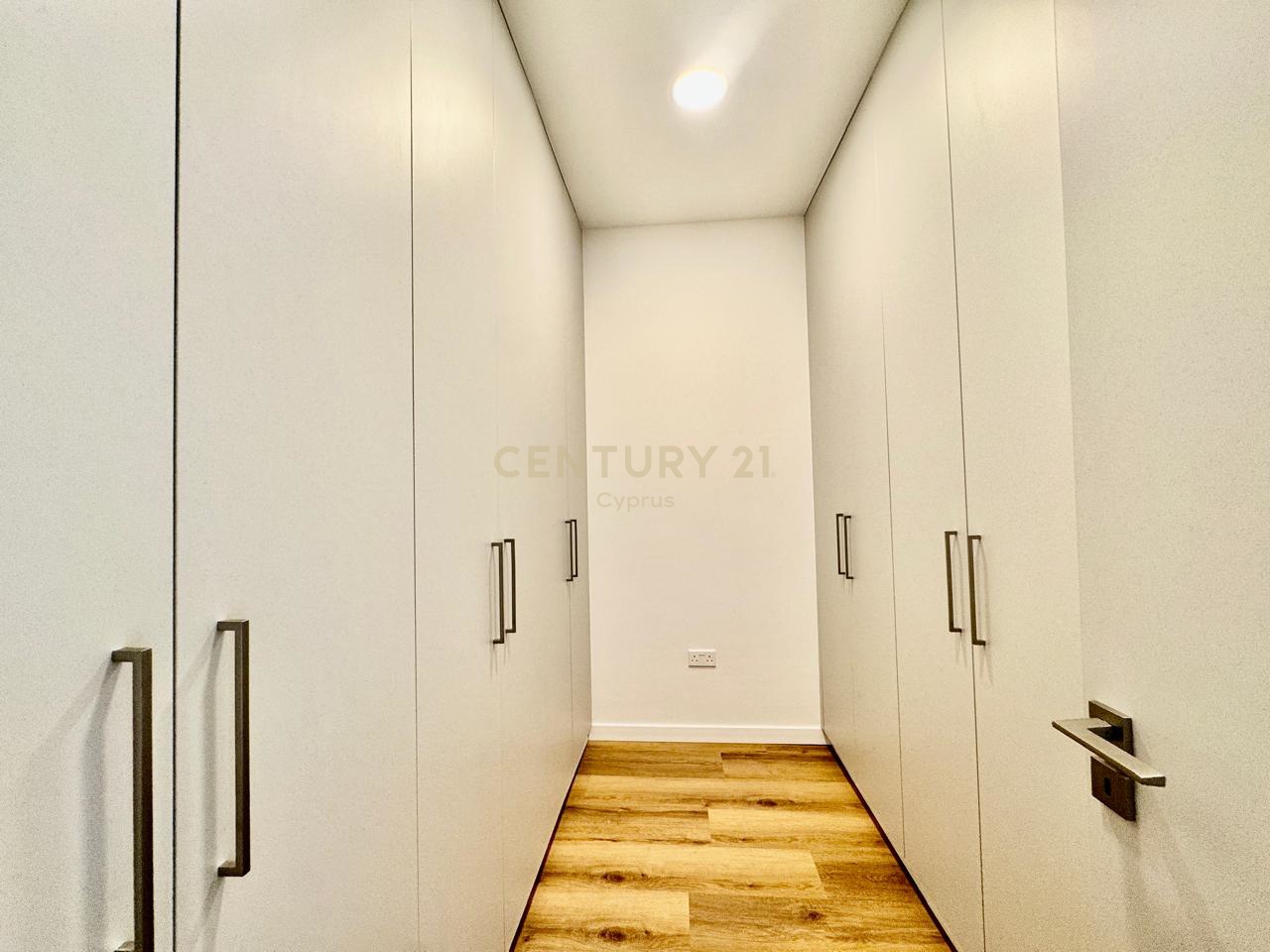 3 bedrooms Penthouse in Limassol, Cyprus No. 55426