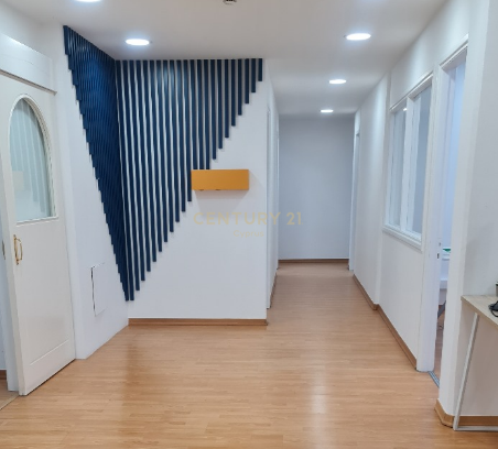 230m2 Oficina en Limassol, Chipre No. 54178
