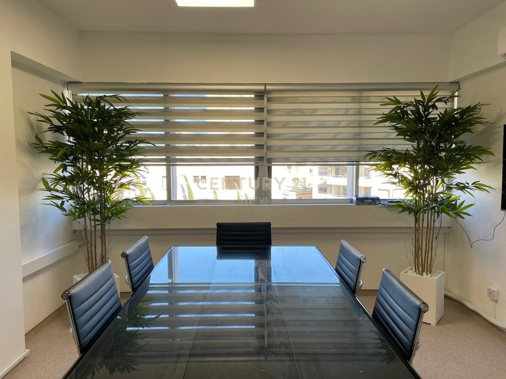 200m2 Oficina en Limassol, Chipre No. 54177