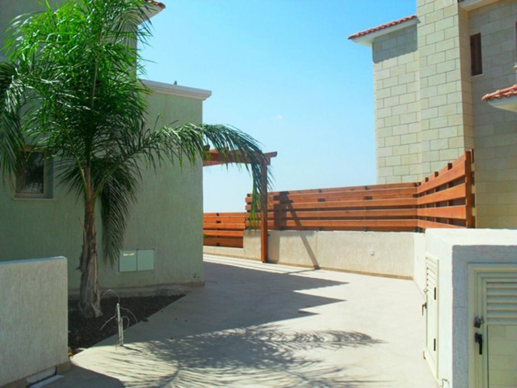 Studio Villa in Limassol, Cyprus No. 37987