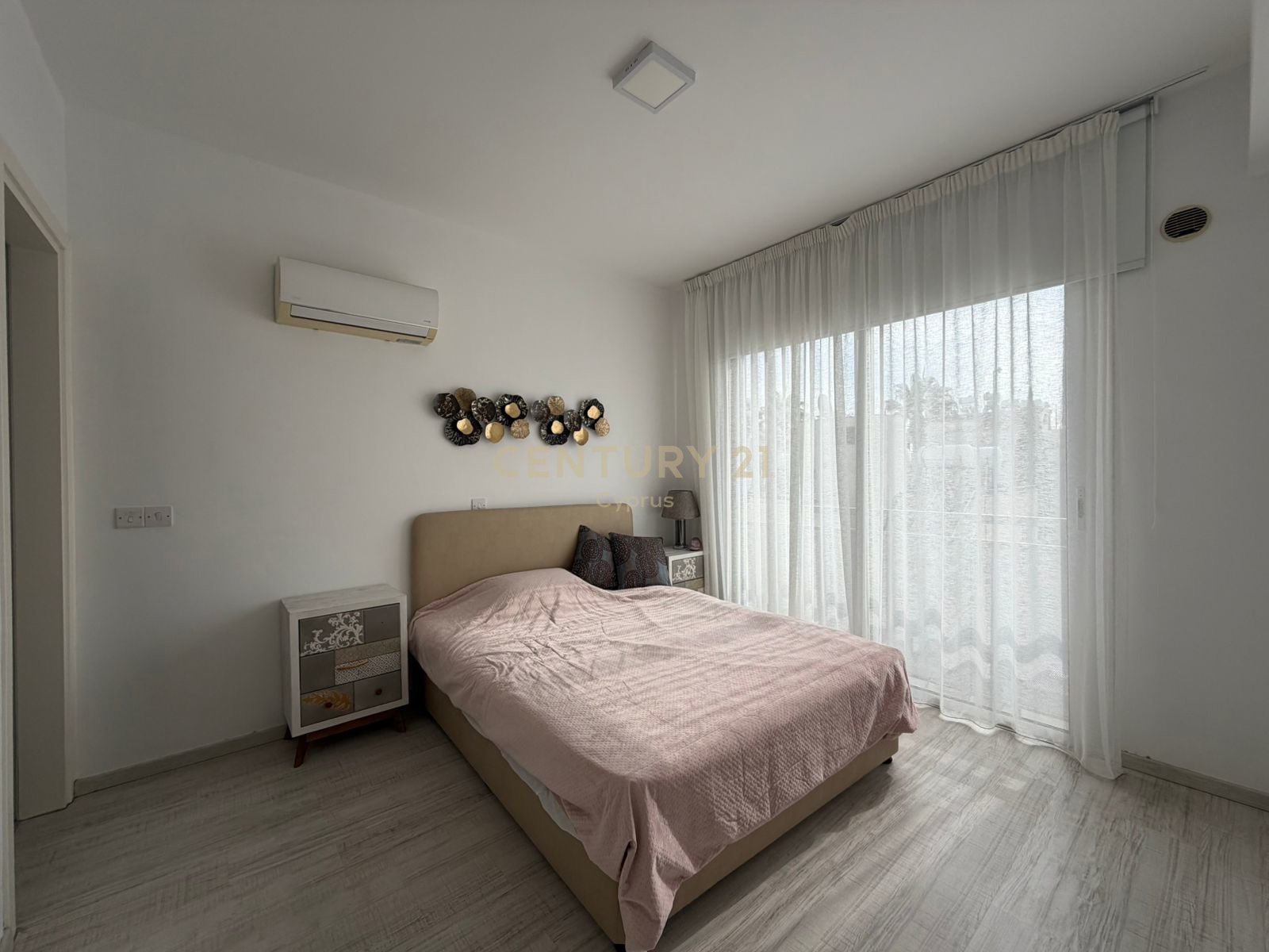 2 bedrooms Apartment in Larnaca, Larnaka, Cyprus No. 57196