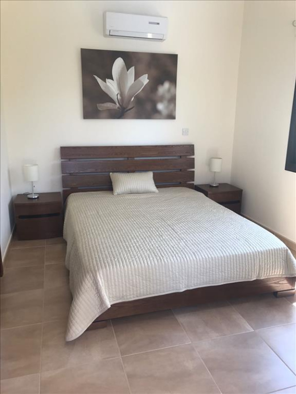 4 bedrooms Villa in Paphos, Cyprus No. 38329