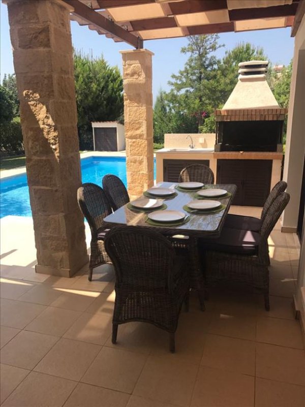 4 bedrooms Villa in Paphos, Cyprus No. 38329