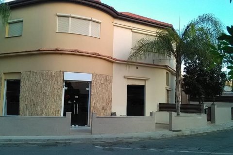 3 bedrooms Villa in Nicosia, Cyprus No. 38333
