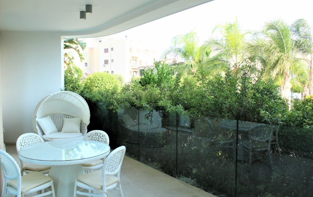 2 bedrooms Apartment in Agios Tychonas, Limassol, Cyprus No. 27624