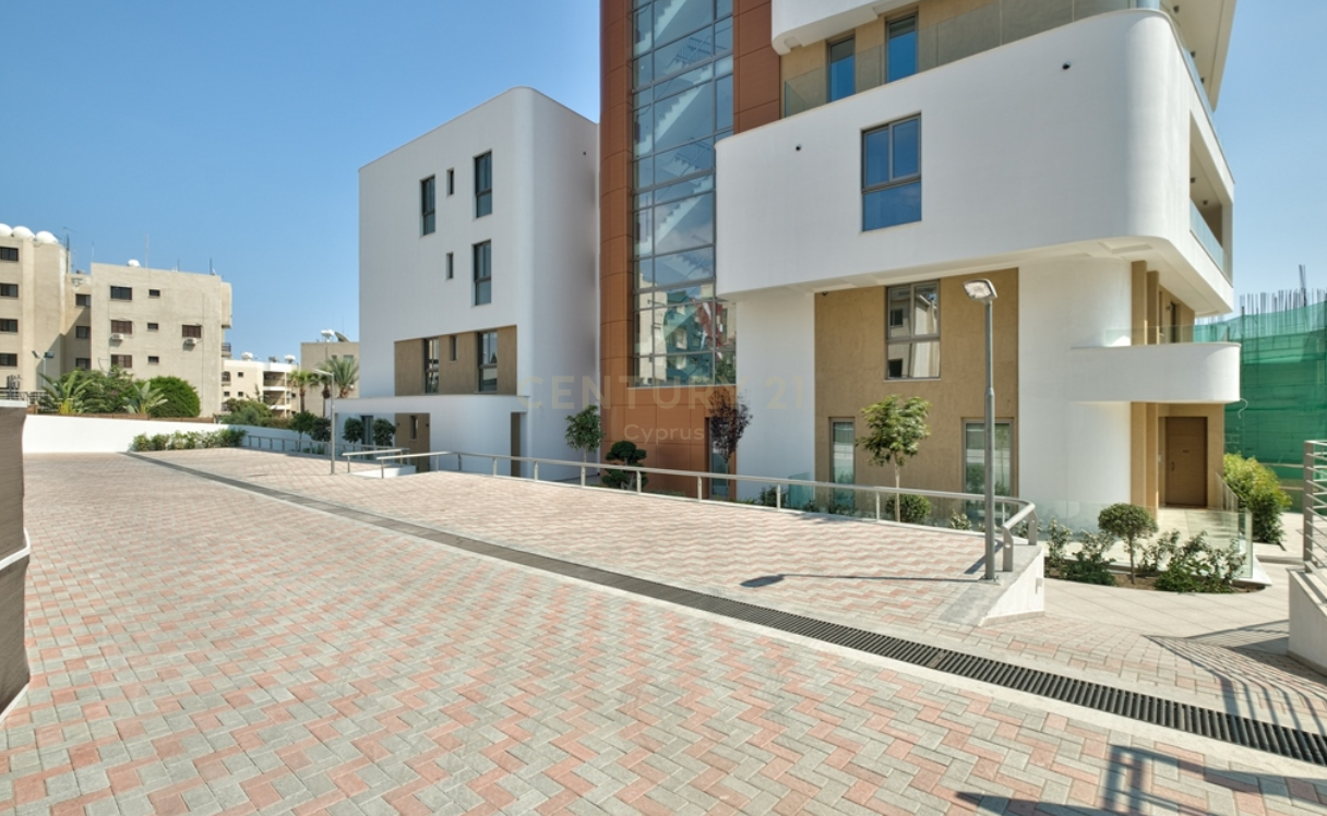 2 bedrooms Apartment in Agios Tychonas, Limassol, Cyprus No. 27624