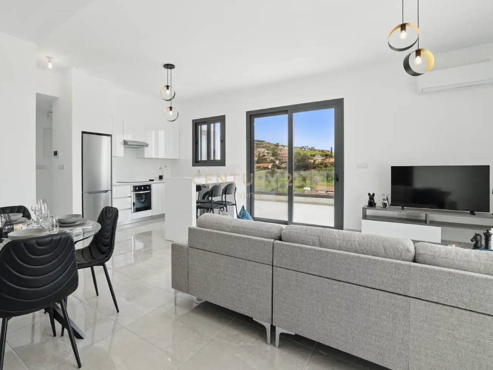 3 bedrooms Penthouse in Parekklisia, Limassol, Cyprus No. 55923