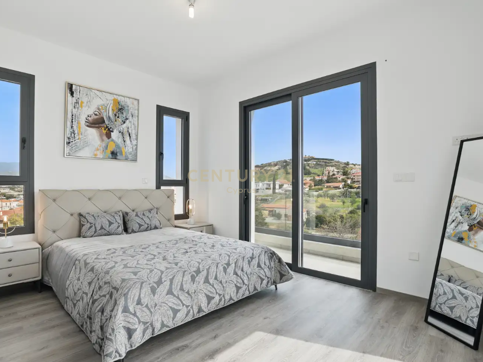 3 bedrooms Penthouse in Parekklisia, Limassol, Cyprus No. 55923