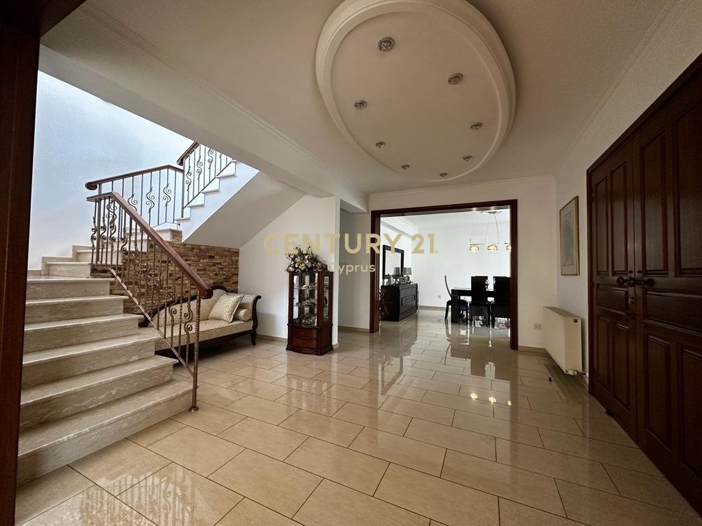 5 bedrooms Villa in Ekali, Limassol, Cyprus No. 6801