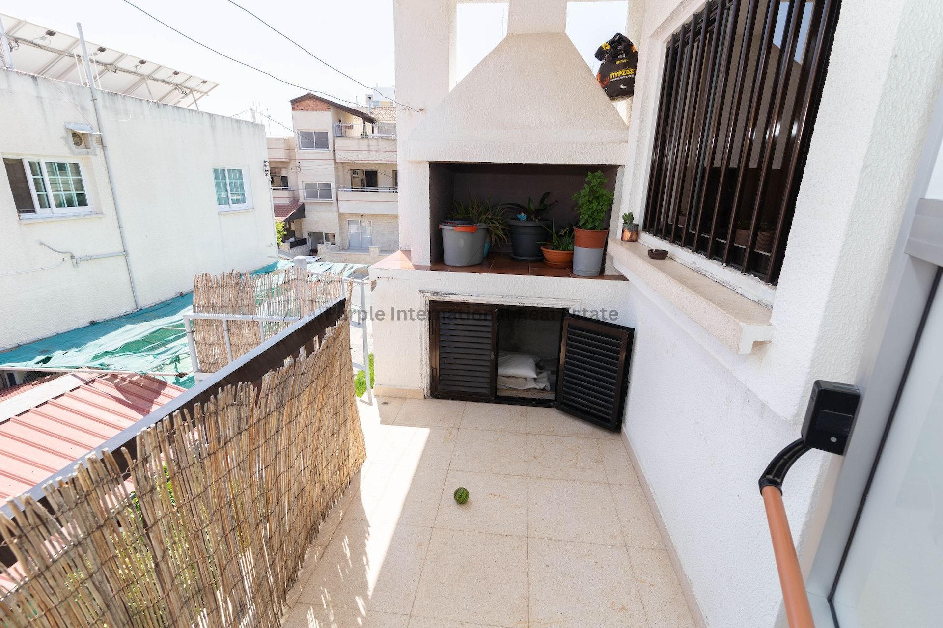 3 bedrooms Apartment in Larnaca, Larnaka, Cyprus No. 37509