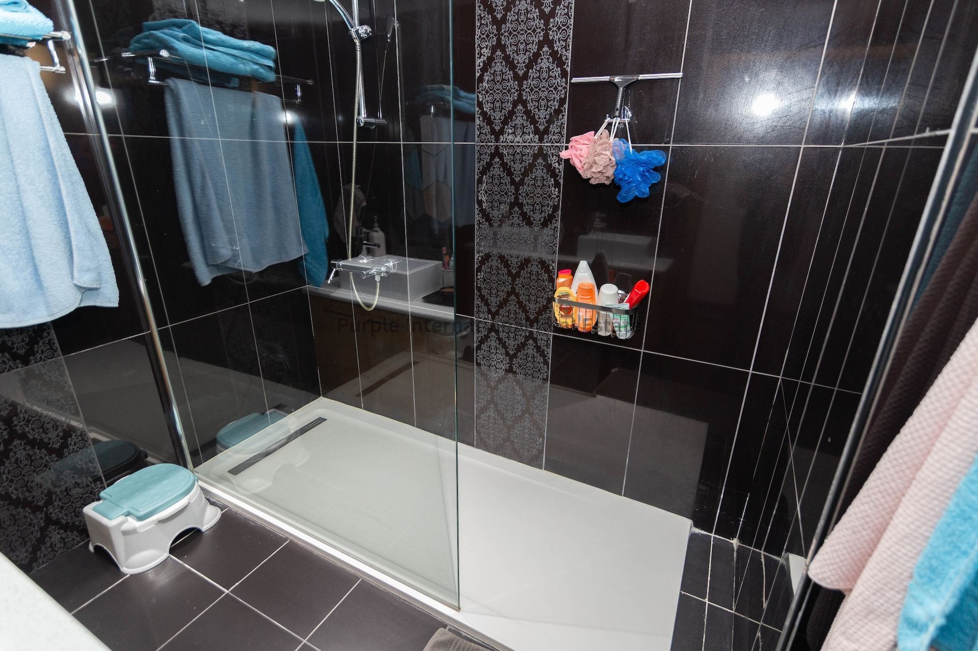 3 bedrooms Apartment in Larnaca, Larnaka, Cyprus No. 37509