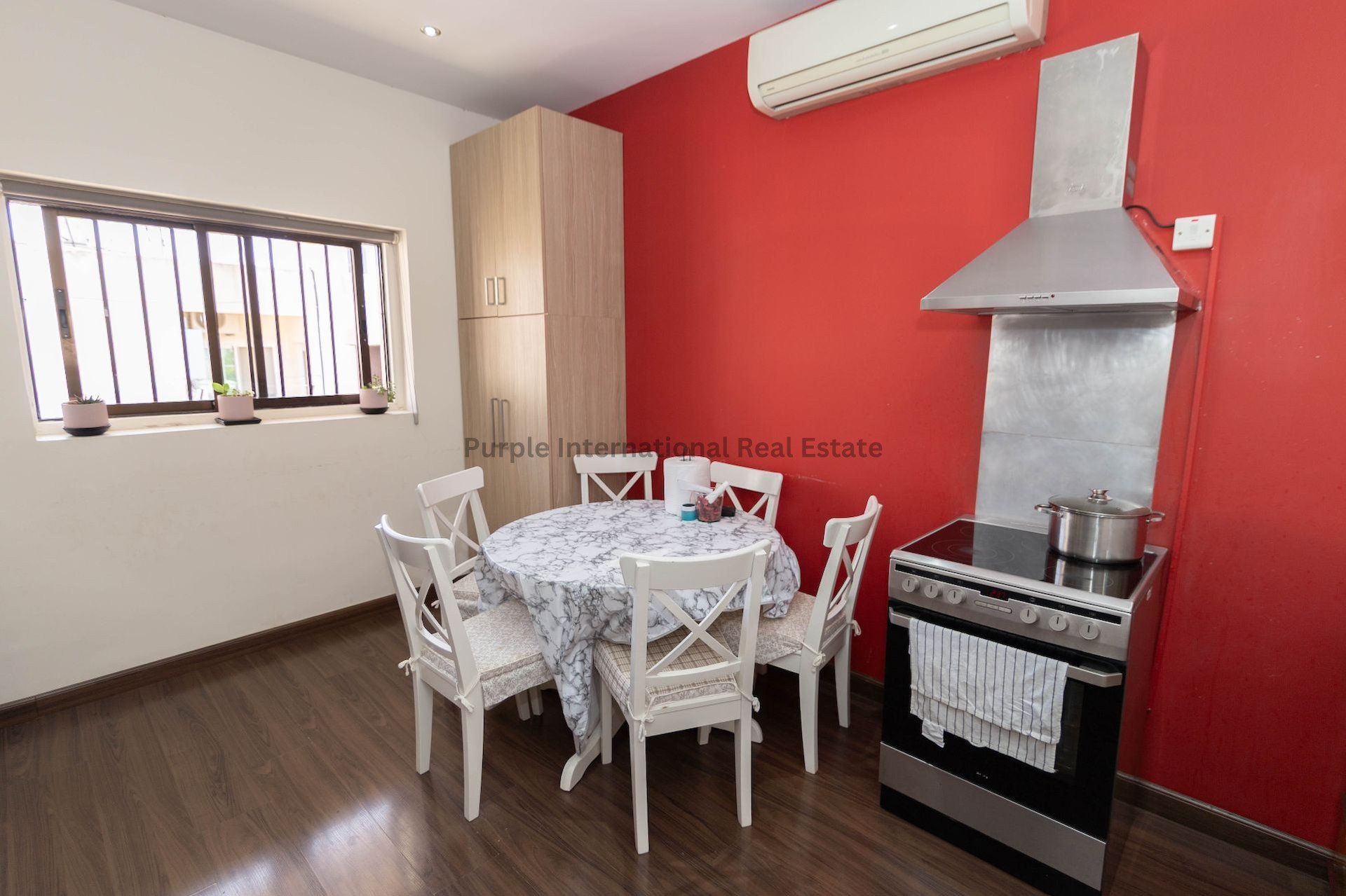 3 bedrooms Apartment in Larnaca, Larnaka, Cyprus No. 37509